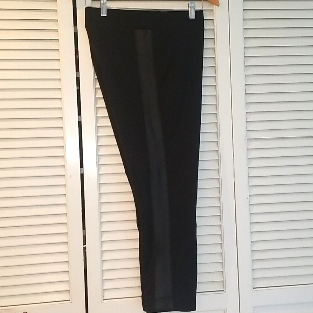 Thick paneled leggings
